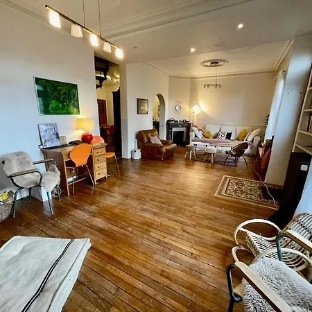 Apartment Grande Maison De 170m2, Piscine, Grand Jardin Fleuri- 5ch - Tres Calme, Proche De Paris *