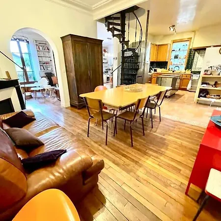 Grande Maison De 170m2, Piscine, Grand Jardin Fleuri- 5ch - Tres Calme, Proche De Paris Apartment Vitry-sur-Seine