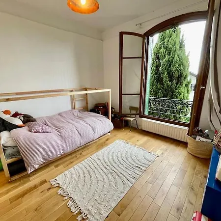 Grande Maison De 170m2, Piscine, Grand Jardin Fleuri- 5ch - Tres Calme, Proche De Paris Appartement