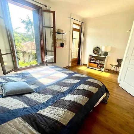 Grande Maison De 170m2, Piscine, Grand Jardin Fleuri- 5ch - Tres Calme, Proche De Paris *